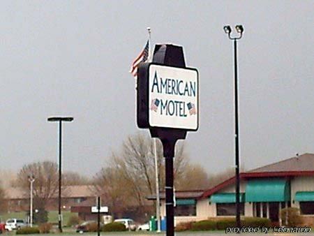 American Motel Waseca Bagian luar foto