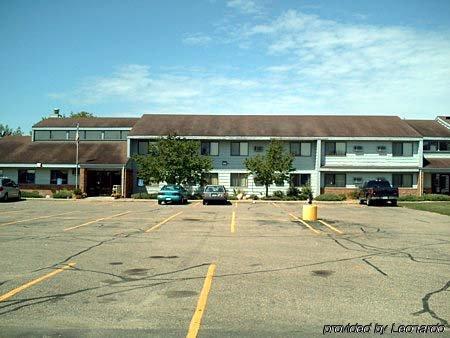 American Motel Waseca Bagian luar foto