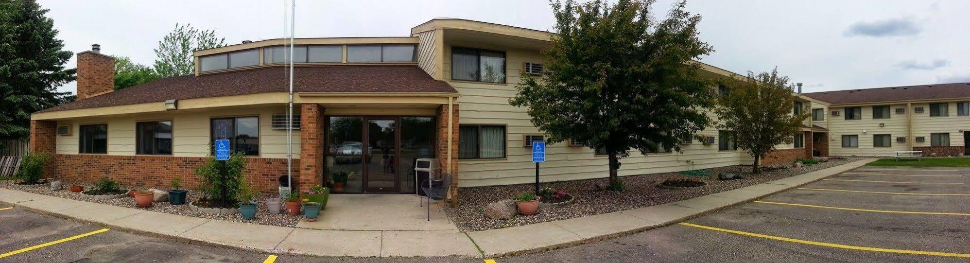 American Motel Waseca Bagian luar foto